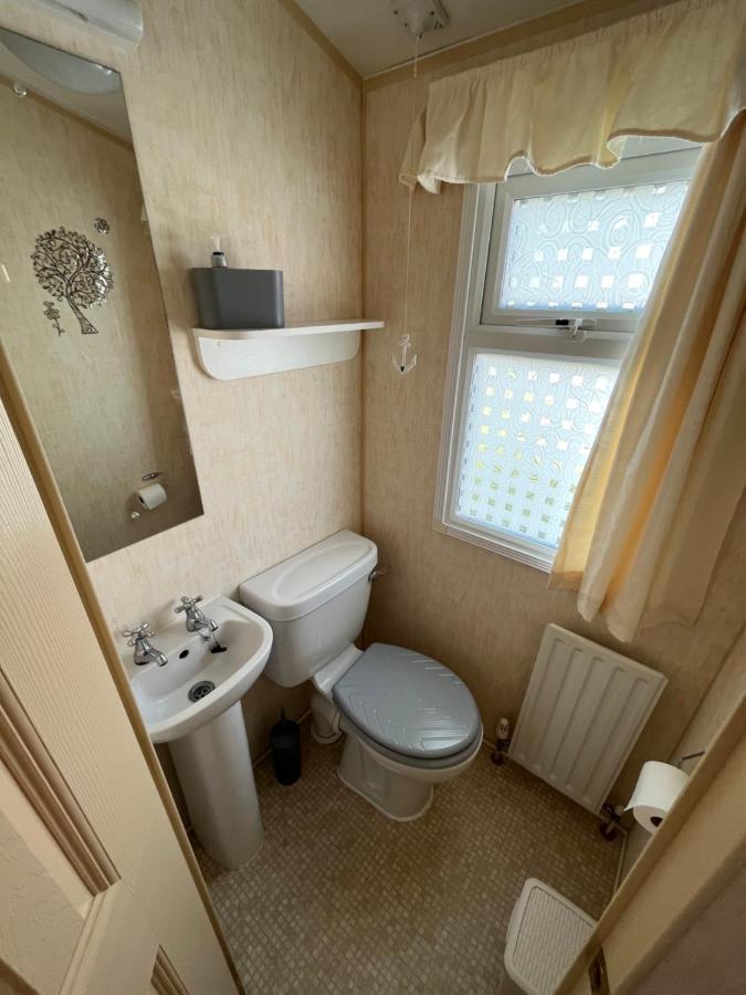 St Osyth Caravan Jaywick Sands Exterior photo
